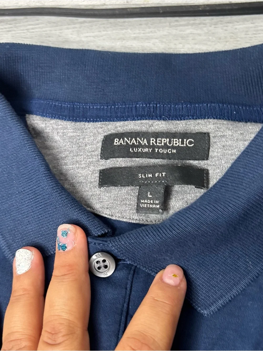 Banana Republic Men's Navy Polo Shirti size L
